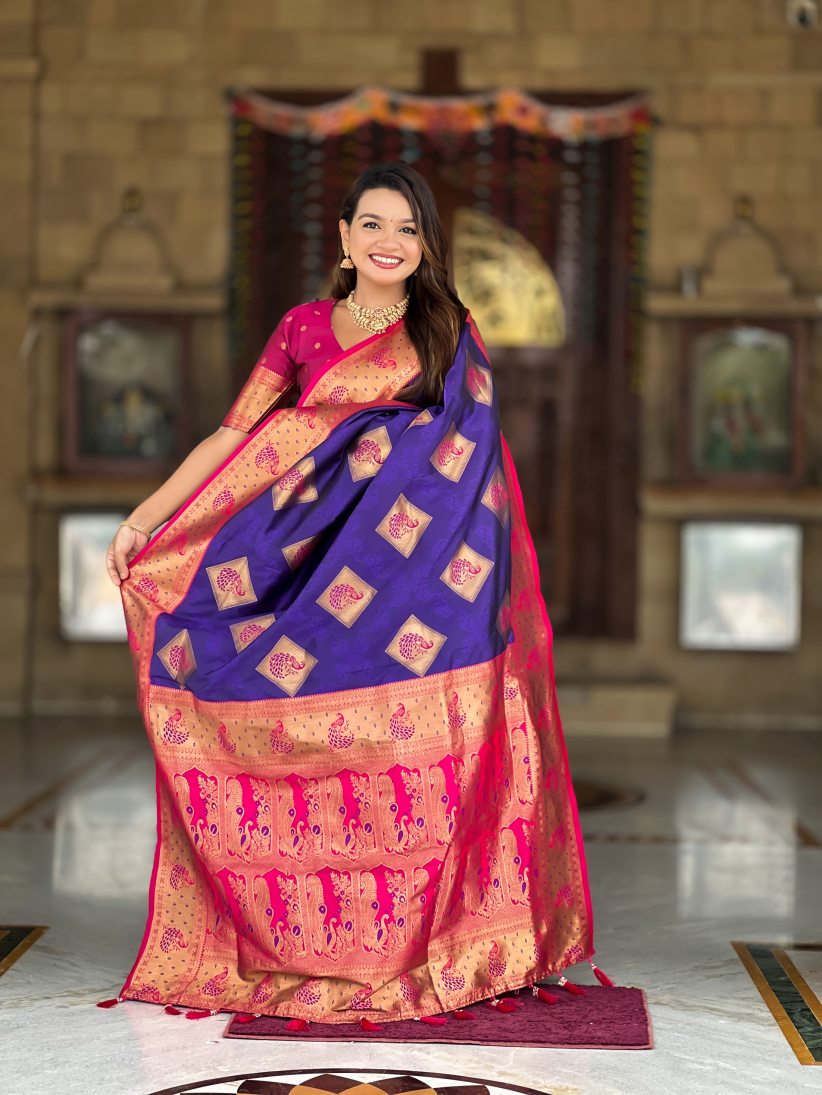 Catalog Designer Saree.