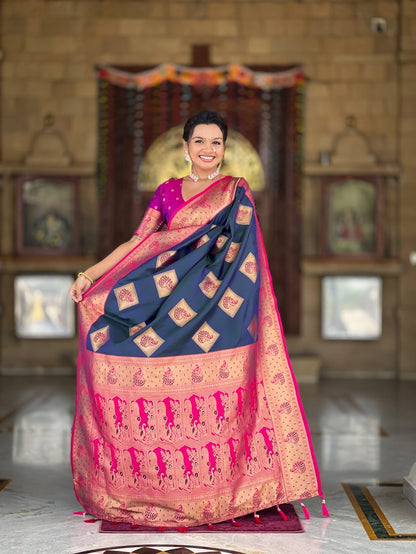 Catalog Designer Saree.