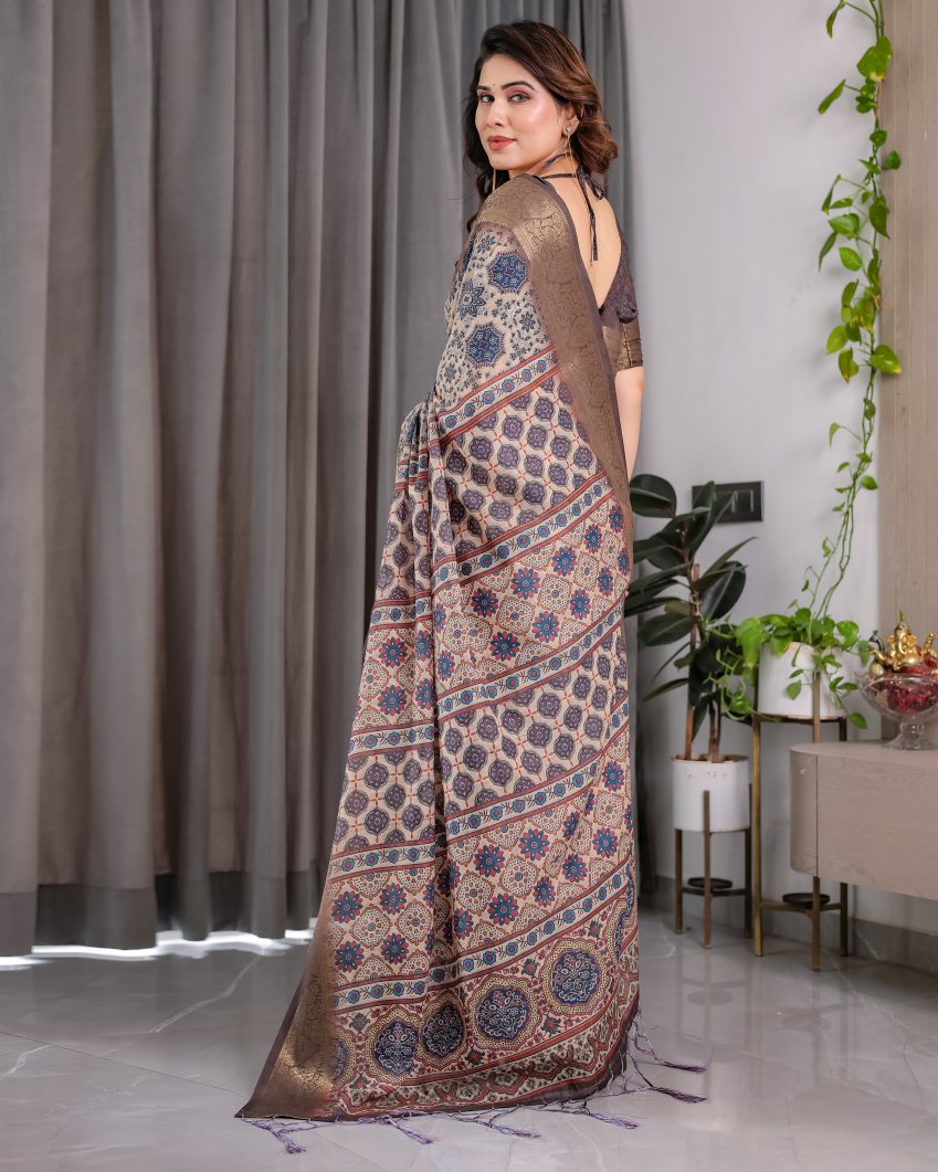 Catalog Designer Saree.