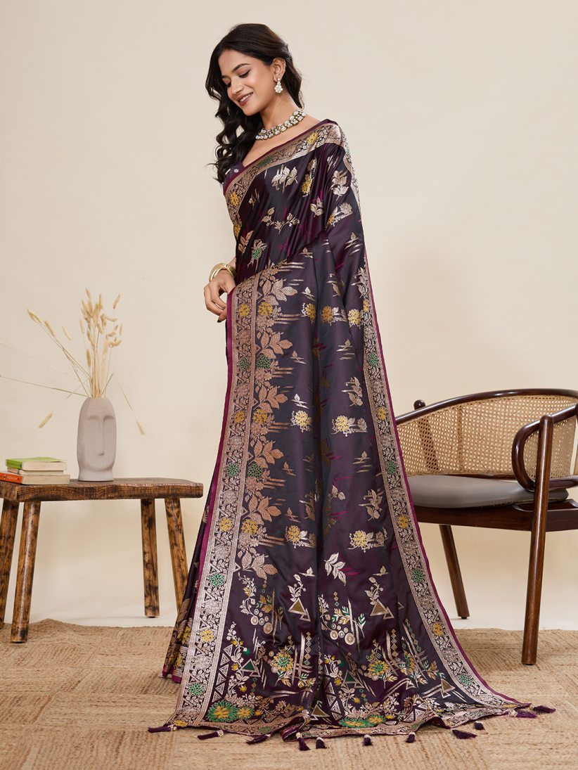 Catalog Designer Saree.