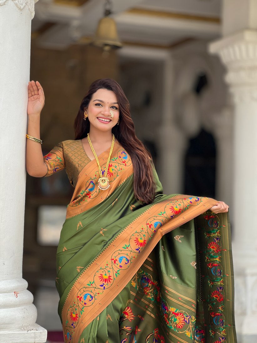 Catalog Designer Saree.