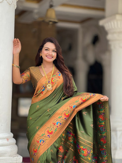 Catalog Designer Saree.