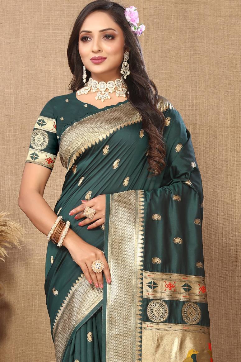 Catalog Designer Saree.