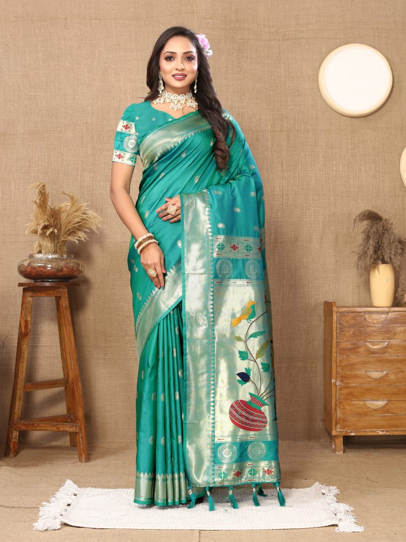 Catalog Designer Saree.