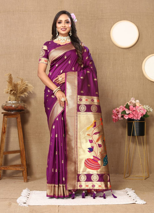 Catalog Designer Saree.