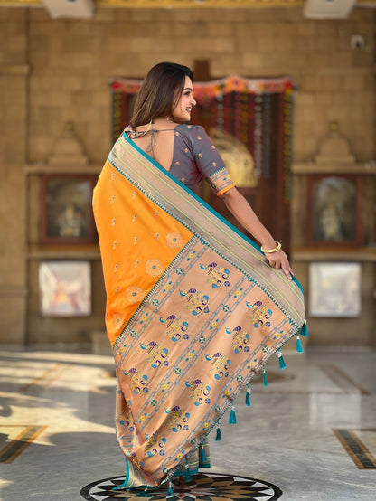 Catalog Designer Saree.