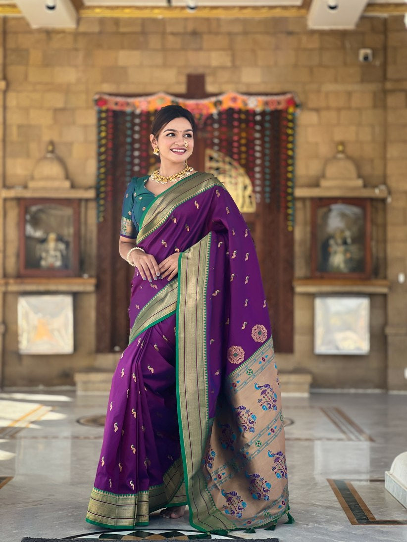 Catalog Designer Saree.