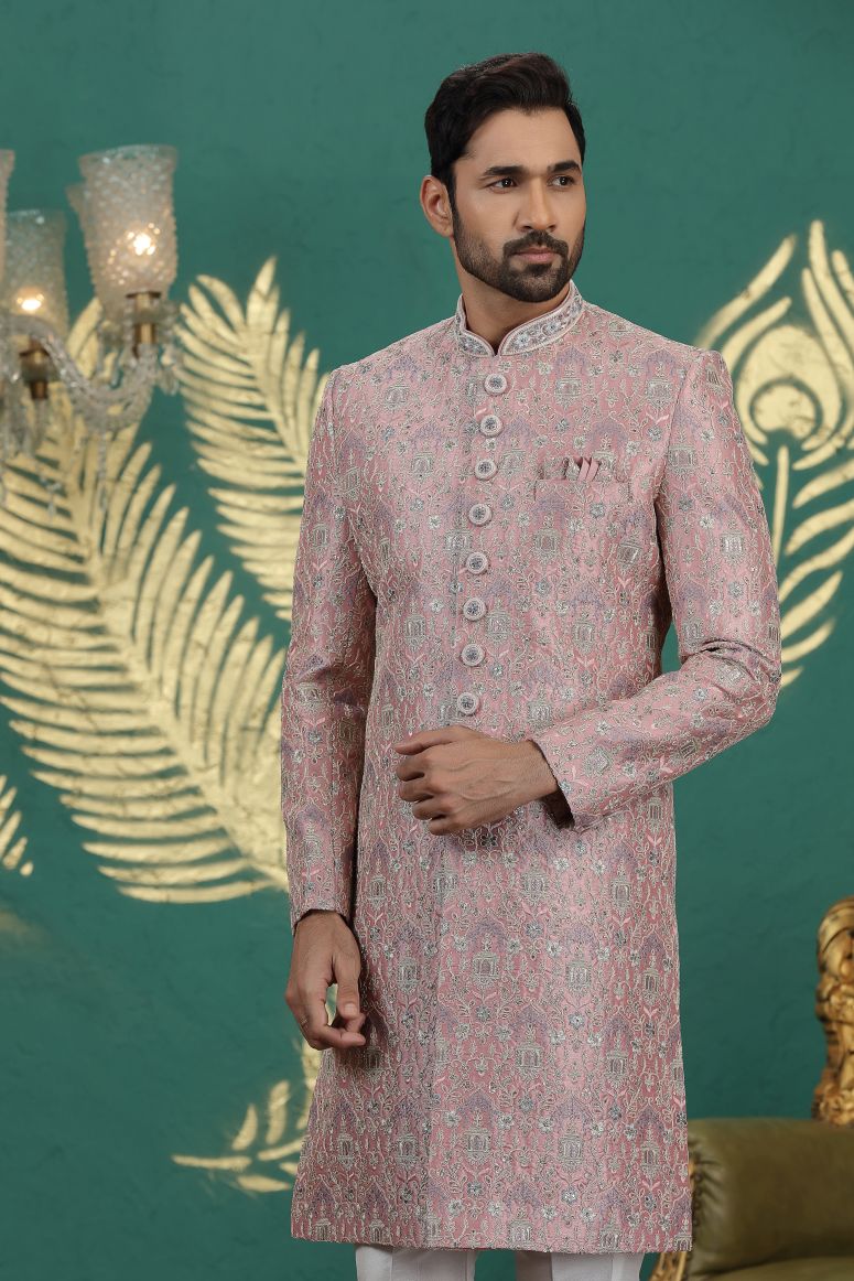Traditional Indowestren Sherwani.