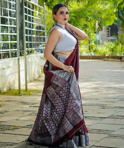 Catalog Designer Saree.