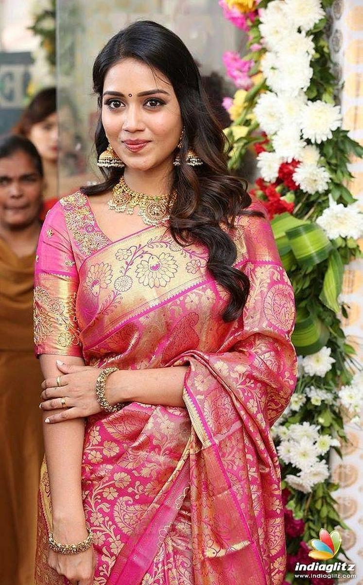 Catalog Designer Saree.