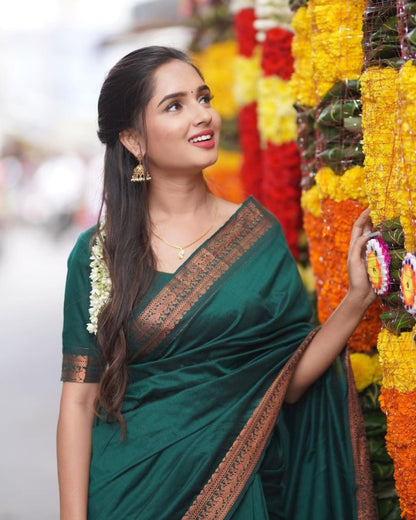 Catalog Designer Saree.