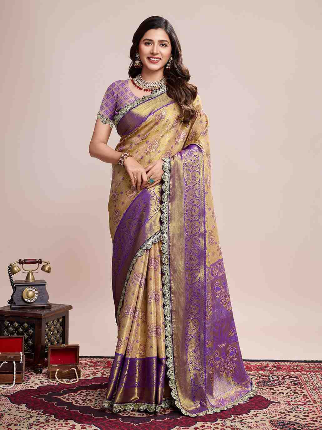 Catalog Designer Saree.