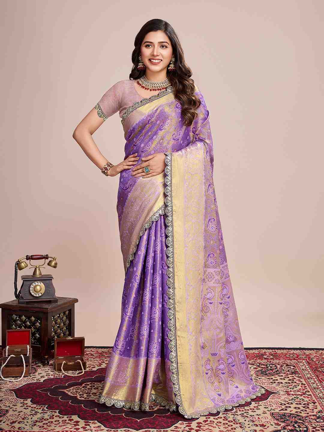 Catalog Designer Saree.