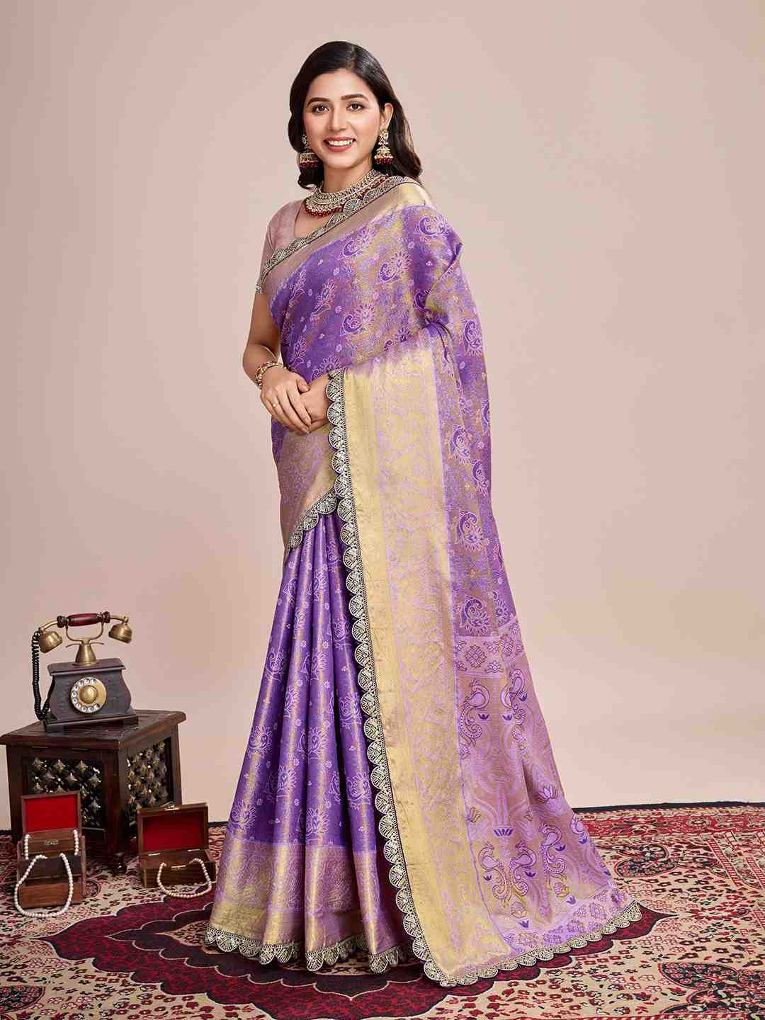 Catalog Designer Saree.