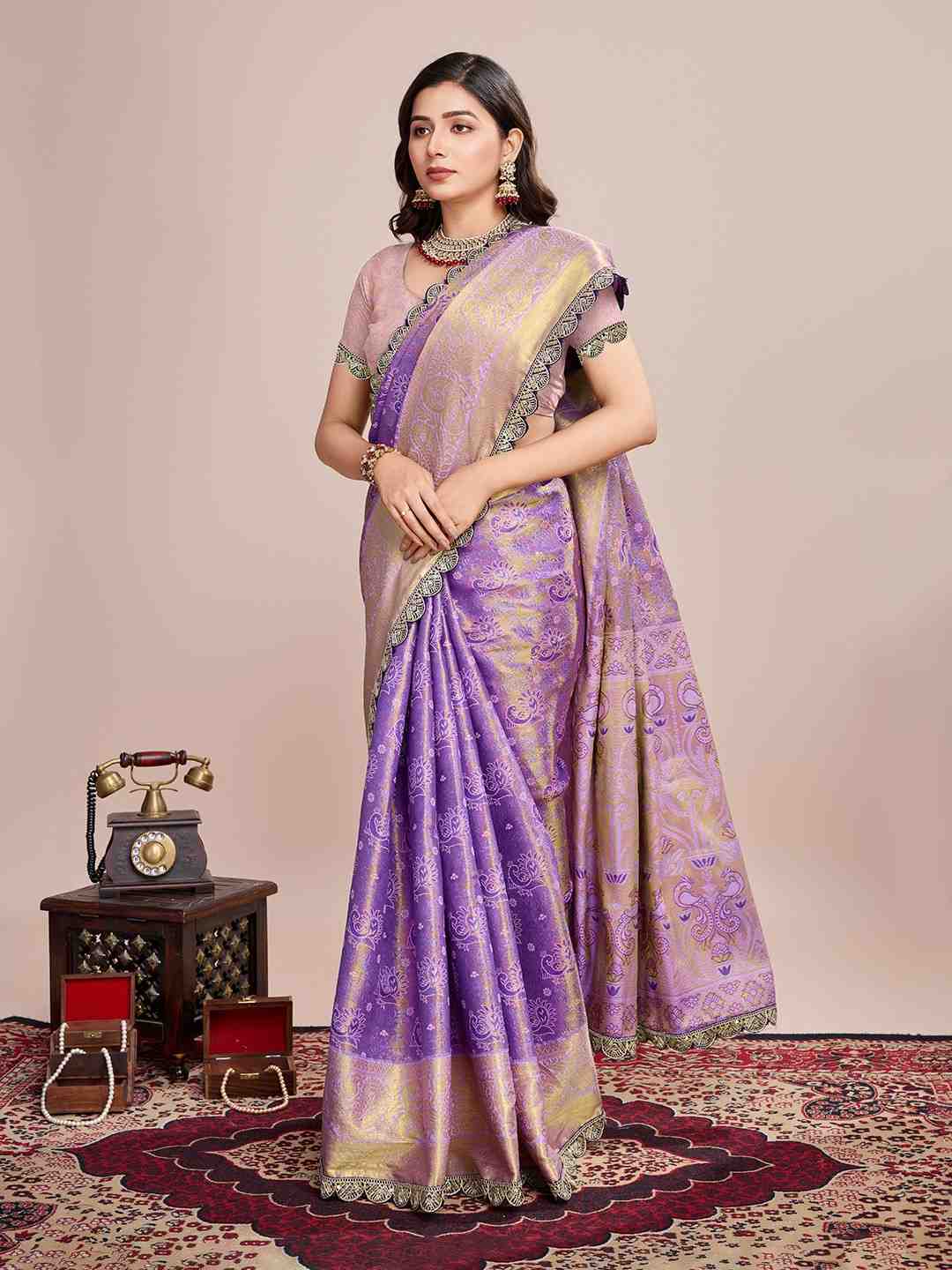 Catalog Designer Saree.