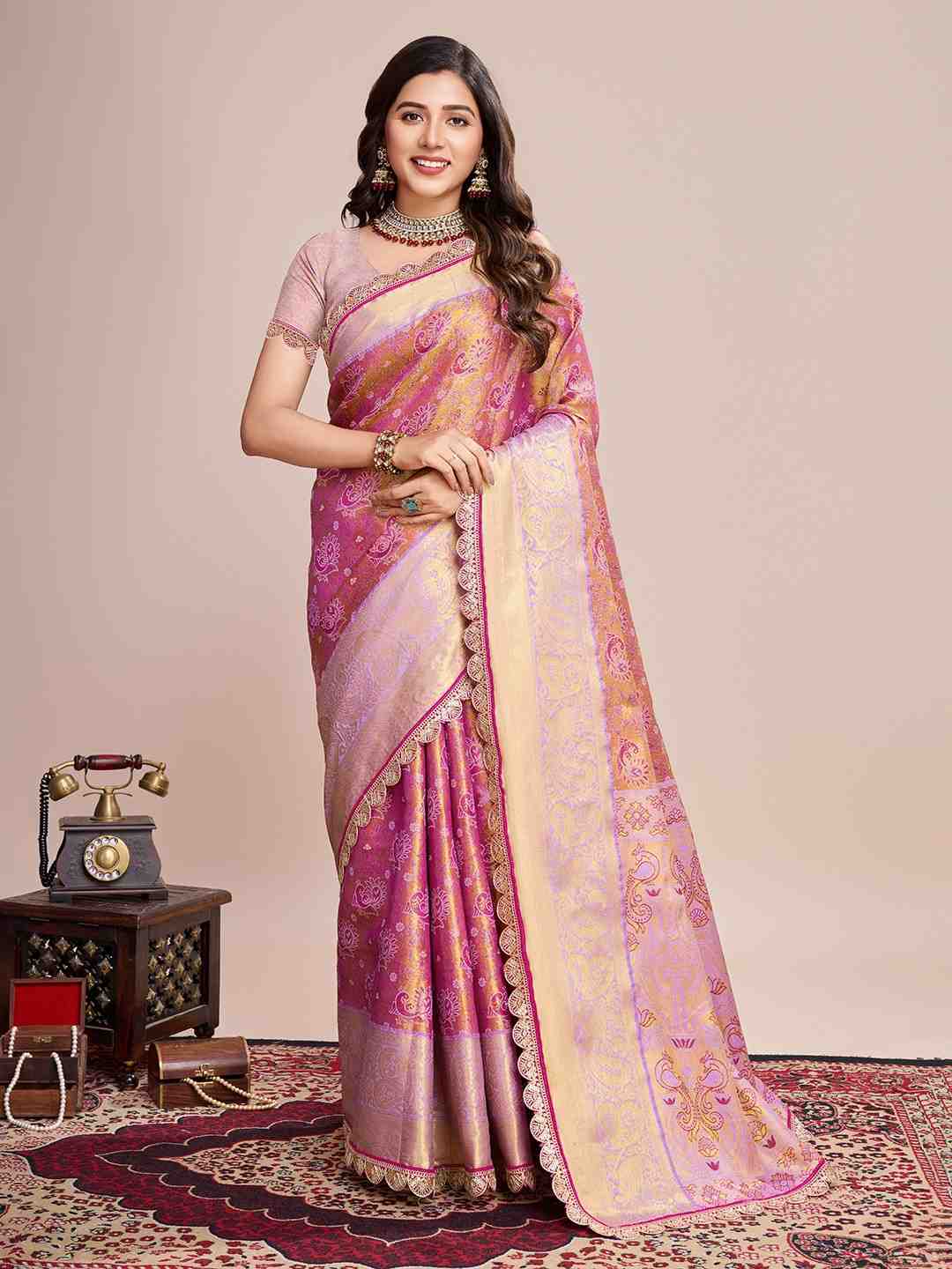Catalog Designer Saree.