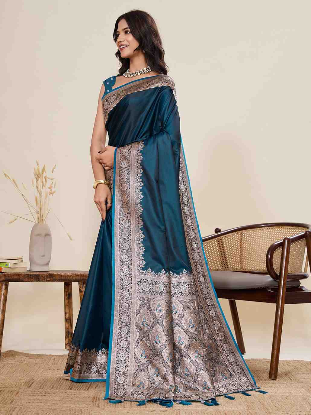 Catalog Designer Saree.