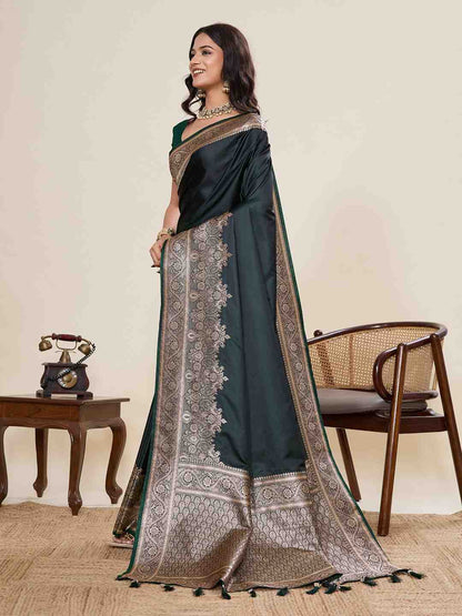 Catalog Designer Saree.