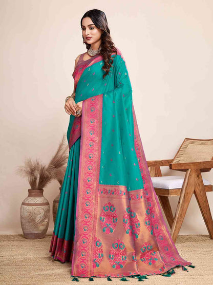 Catalog Designer Saree.