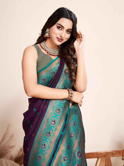 Catalog Designer Saree.