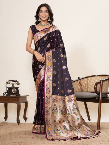 Catalog Designer Saree.