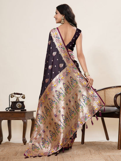 Catalog Designer Saree.