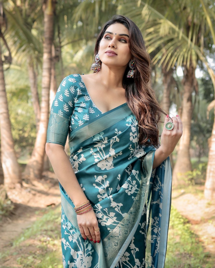 Catalog Designer Saree.
