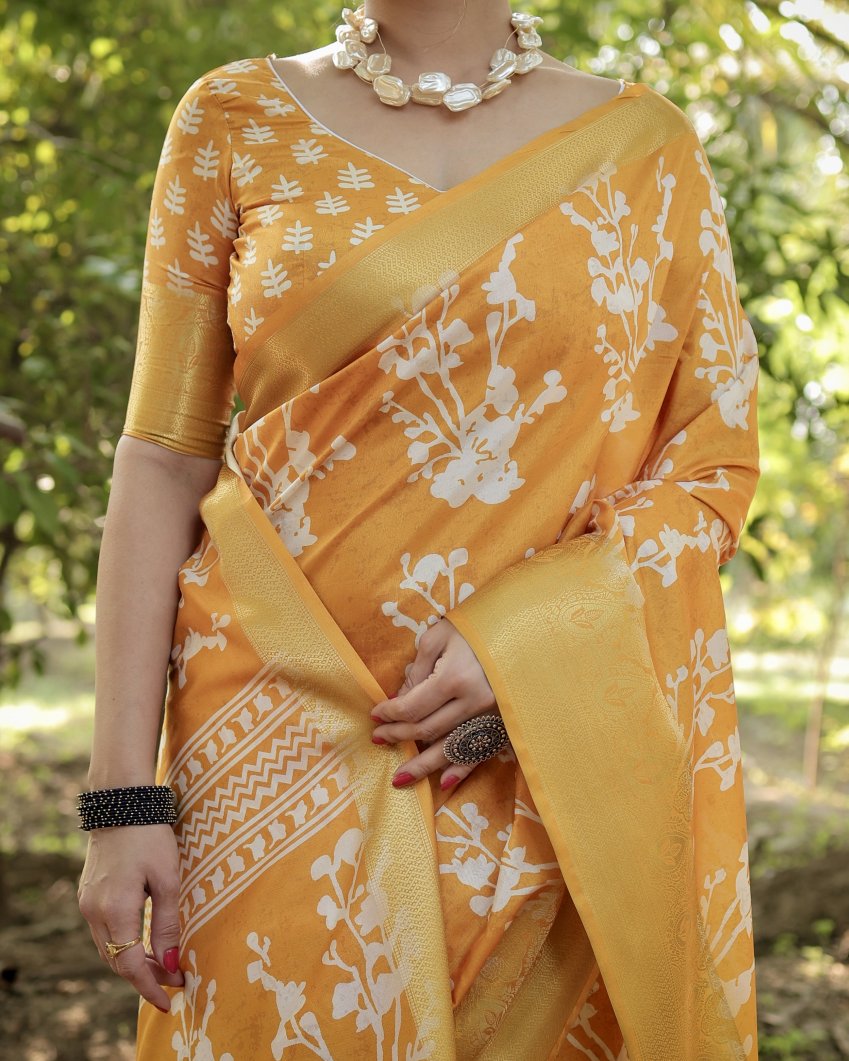 Catalog Designer Saree.