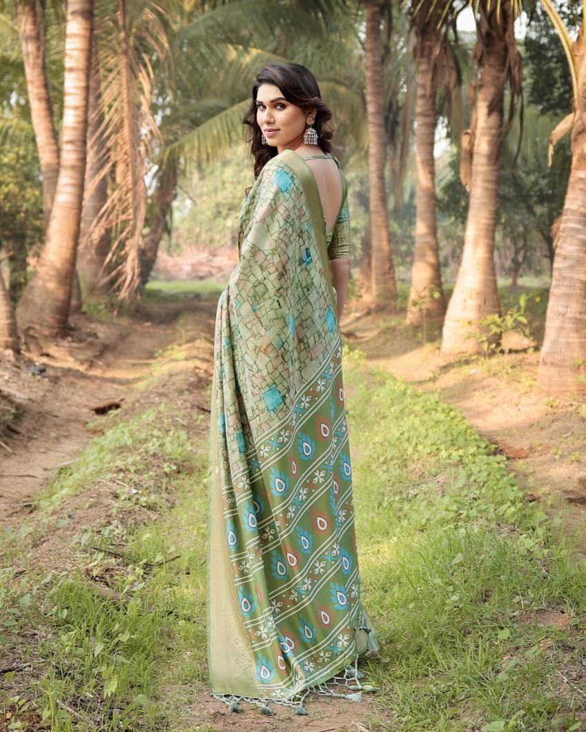 Catalog Designer Saree.