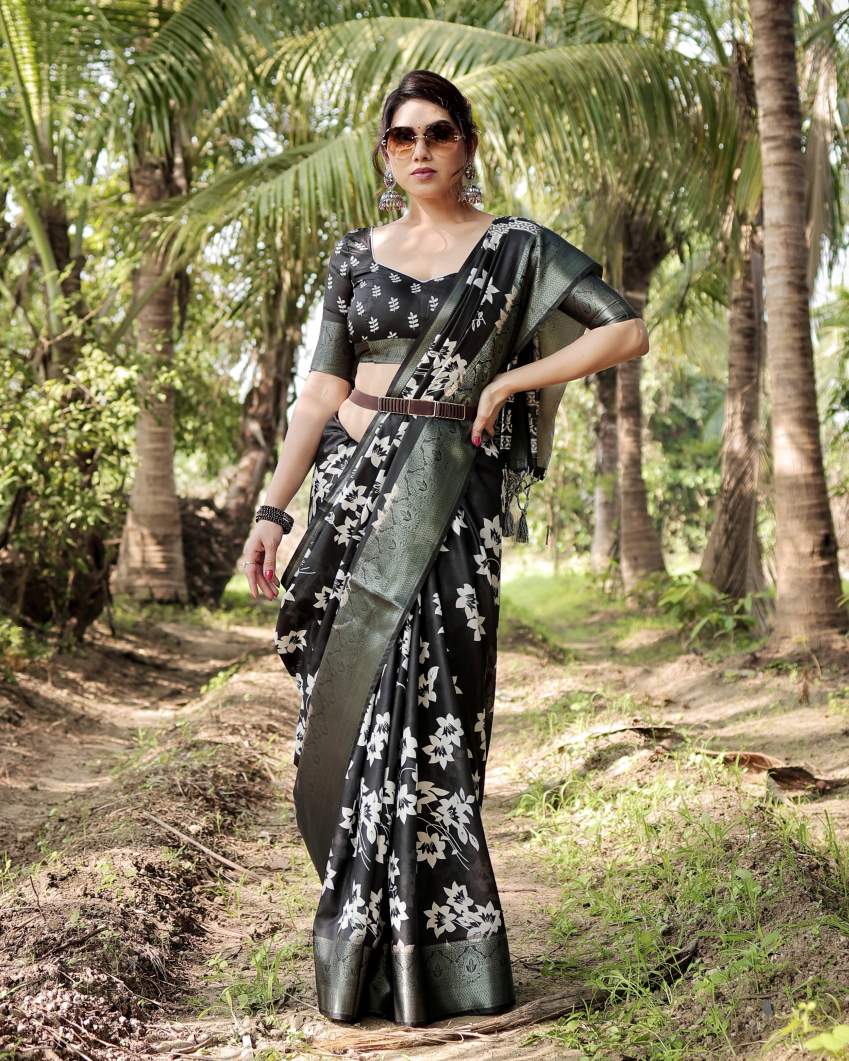 Catalog Designer Saree.