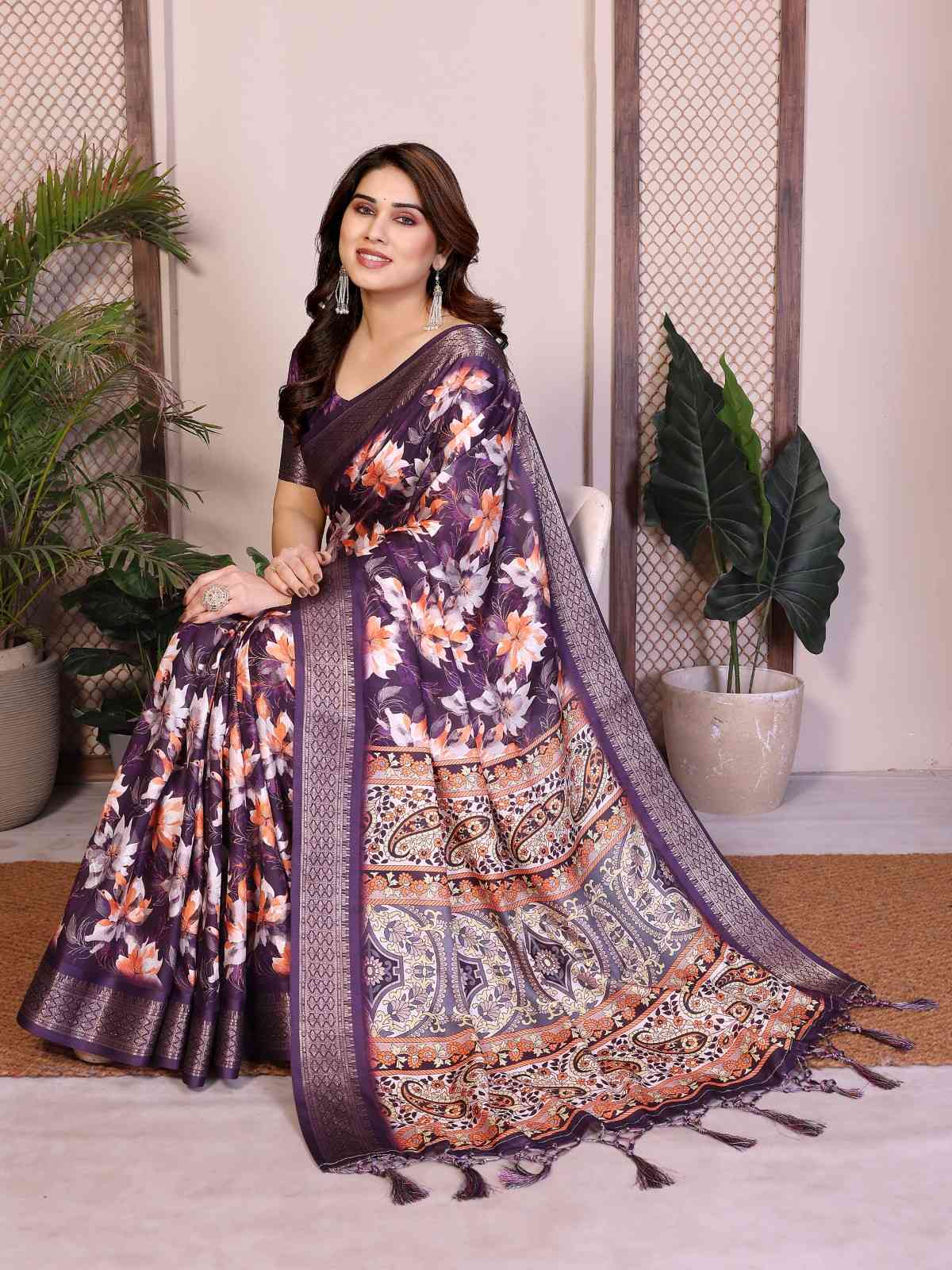 Catalog Designer Saree.