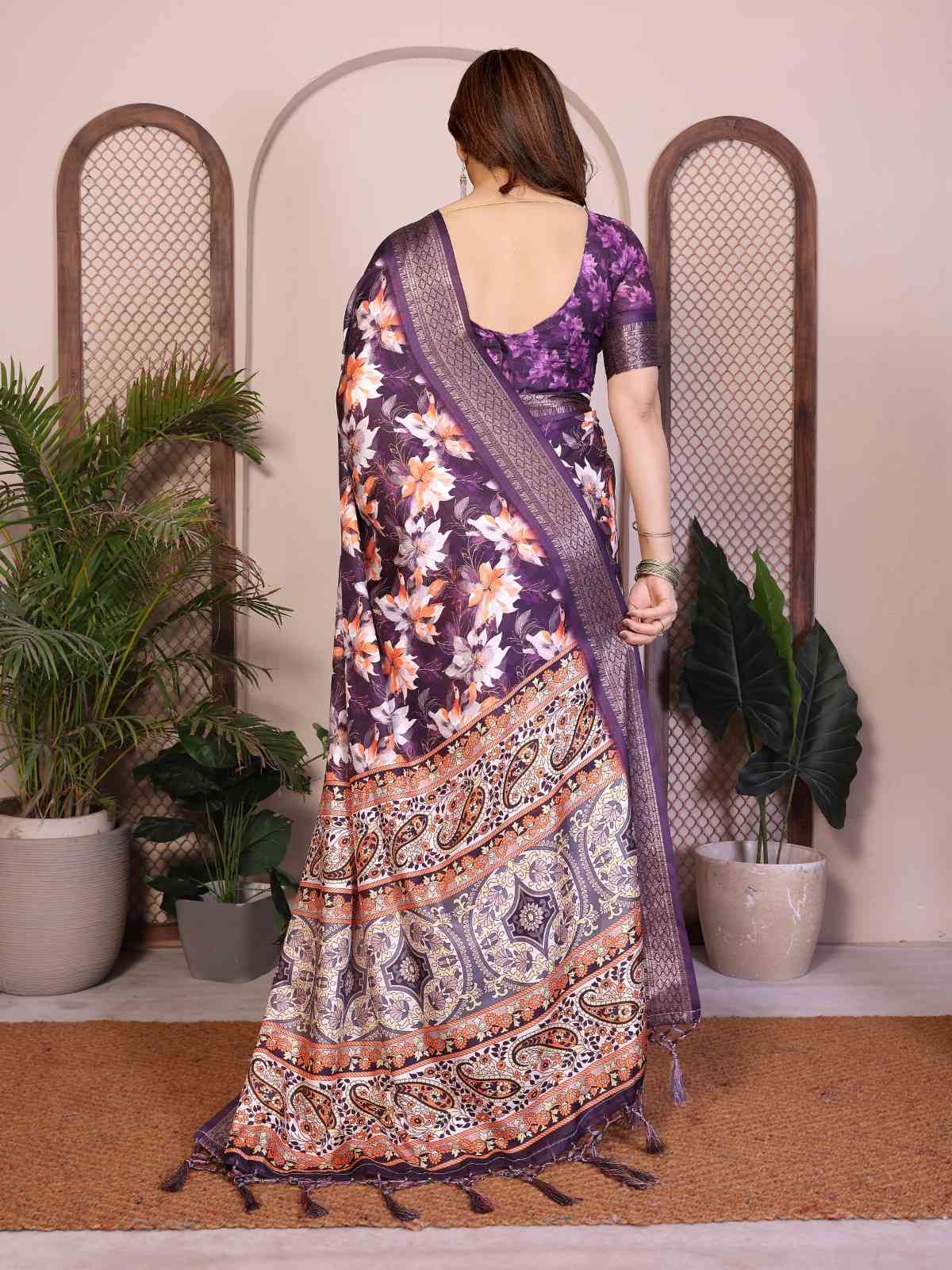 Catalog Designer Saree.