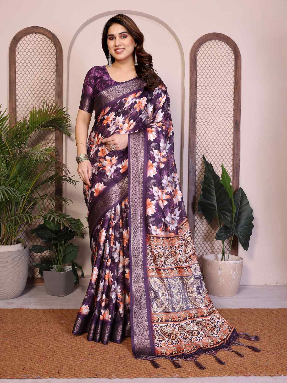 Catalog Designer Saree.