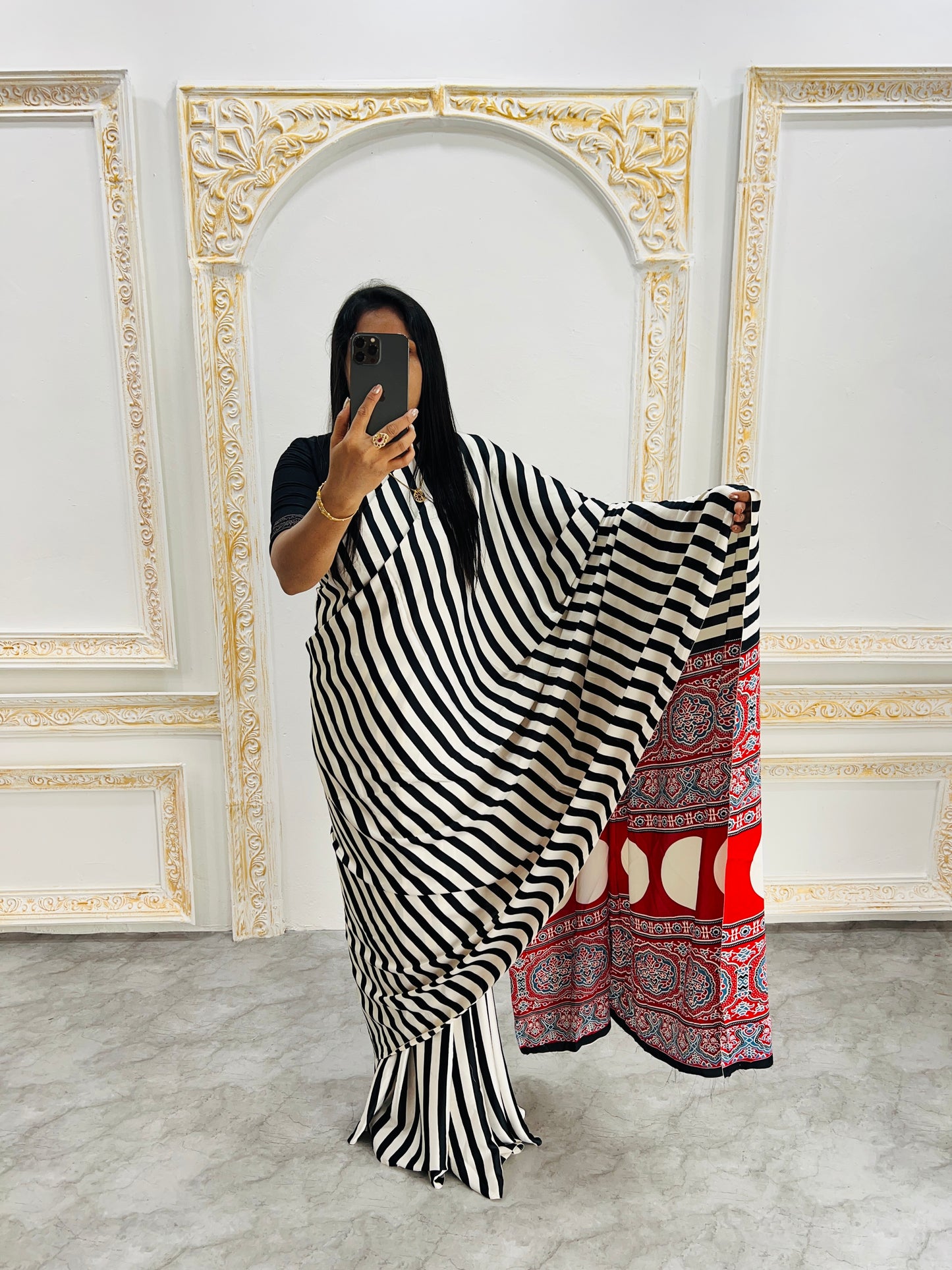Catalog Designer Saree.