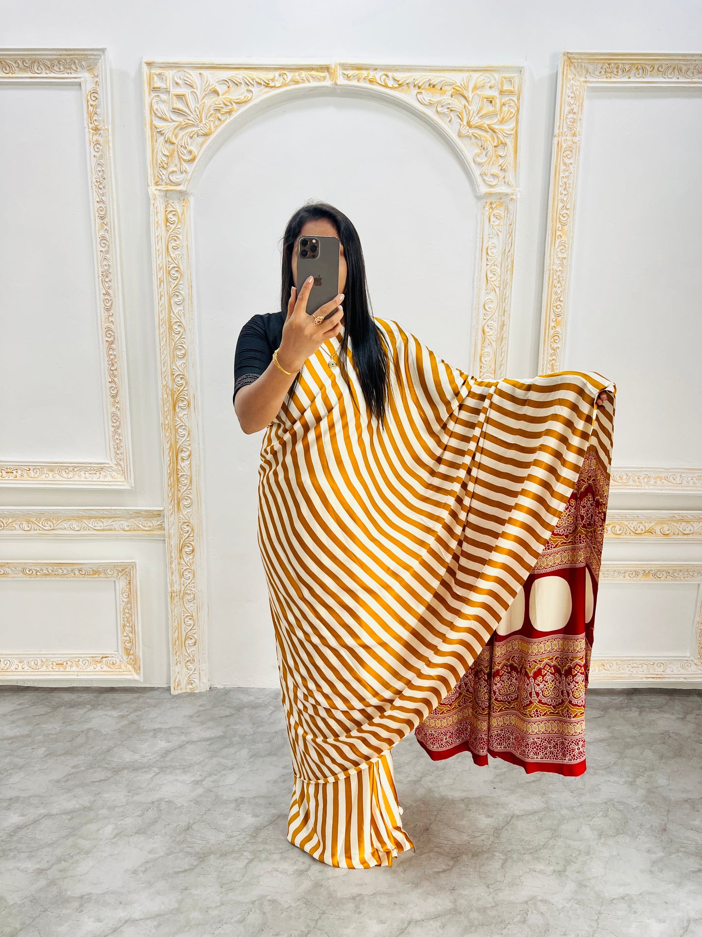 Catalog Designer Saree.