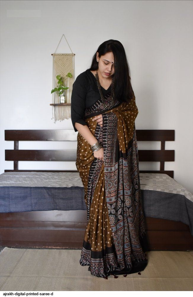 Catalog Designer Saree.