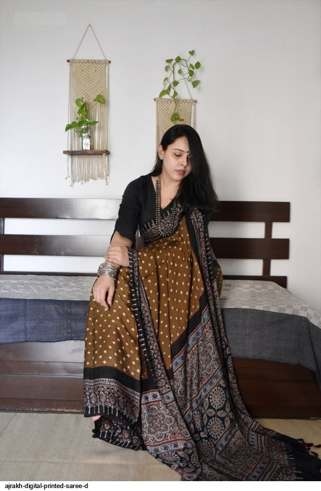 Catalog Designer Saree.