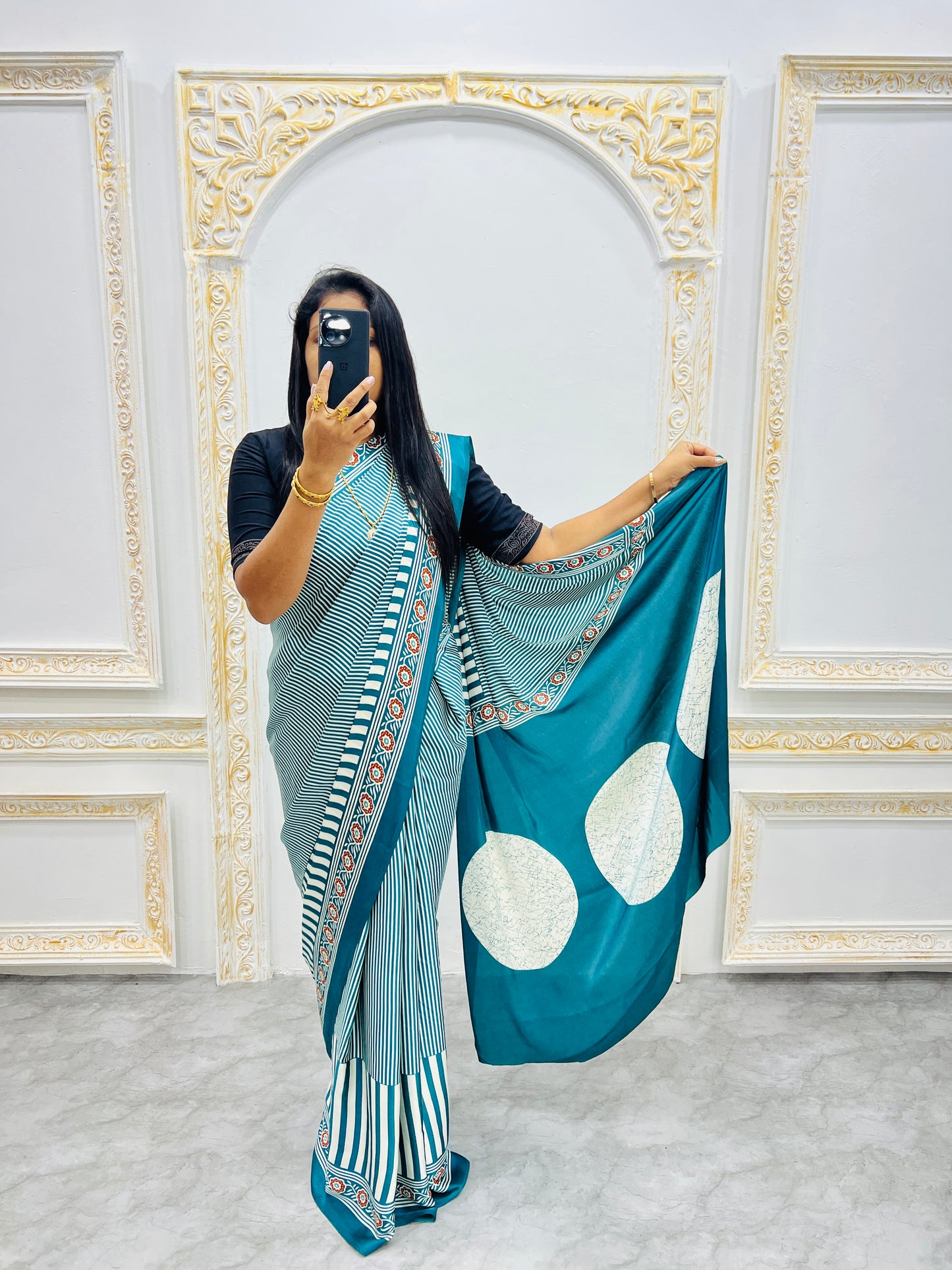 Catalog Designer Saree.