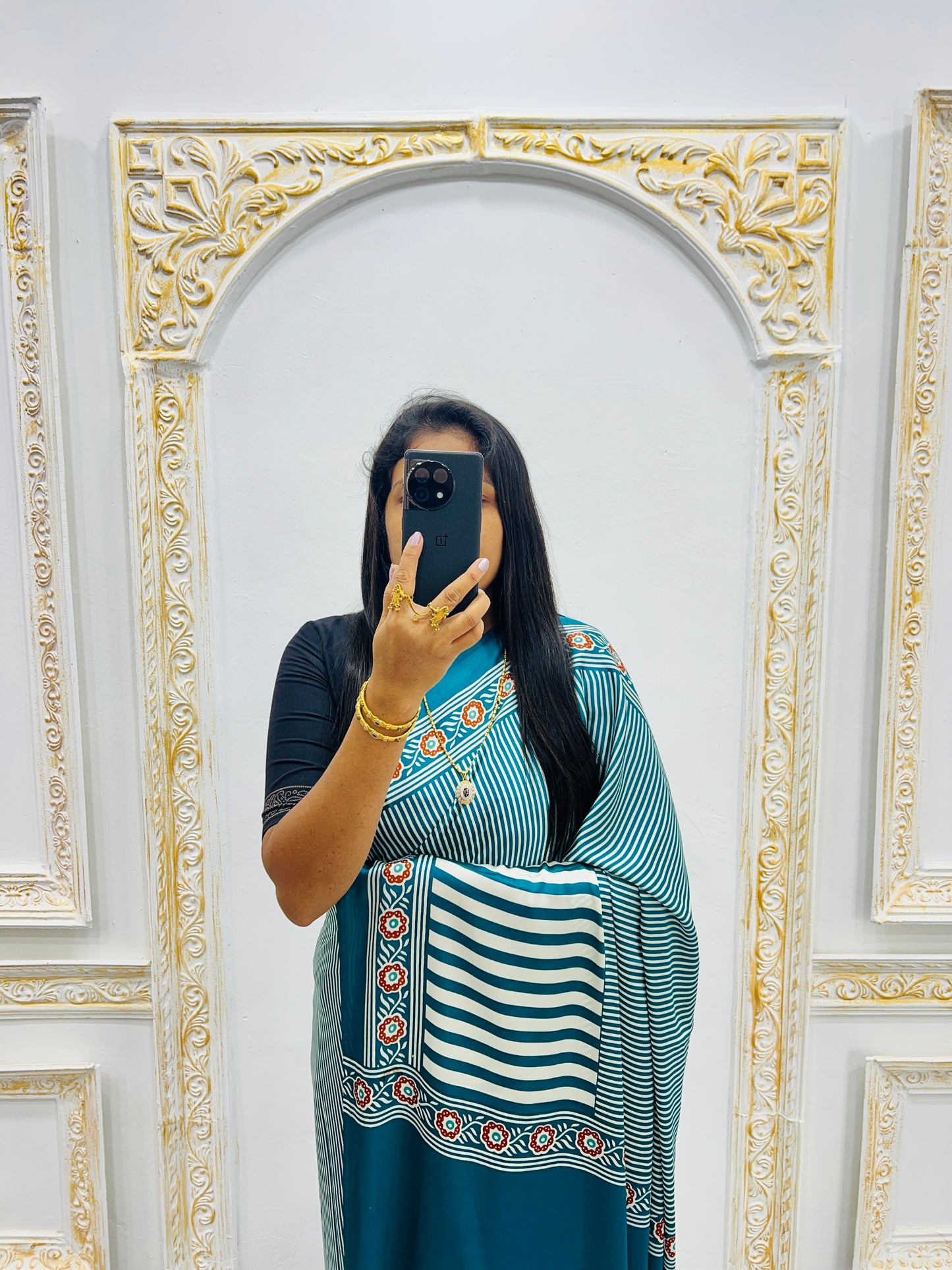 Catalog Designer Saree.