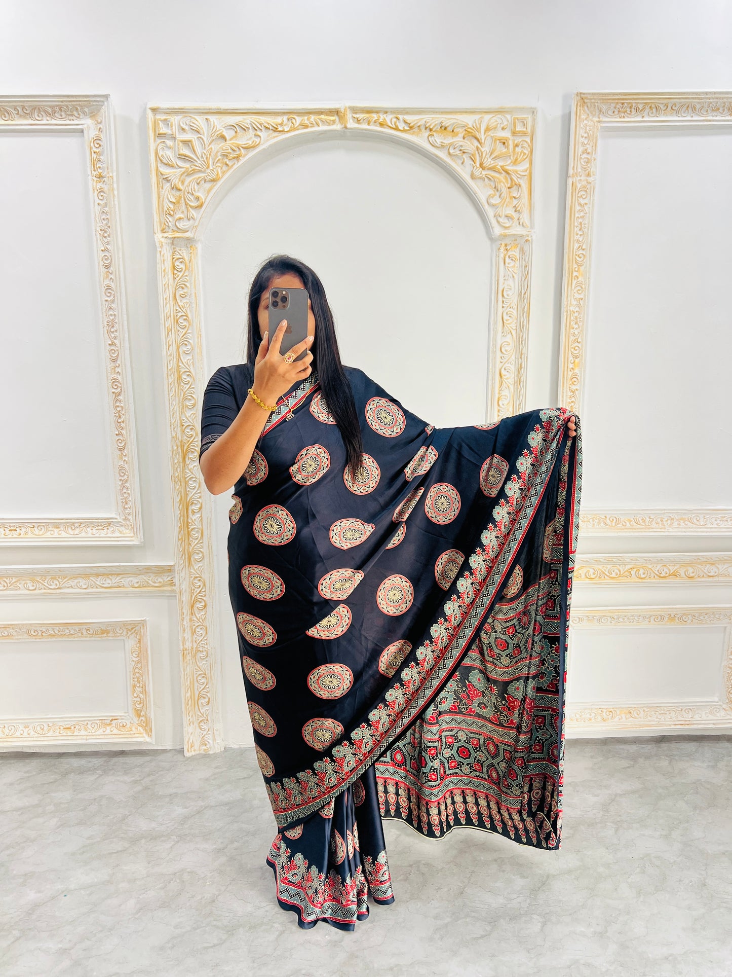 Catalog Designer Saree.