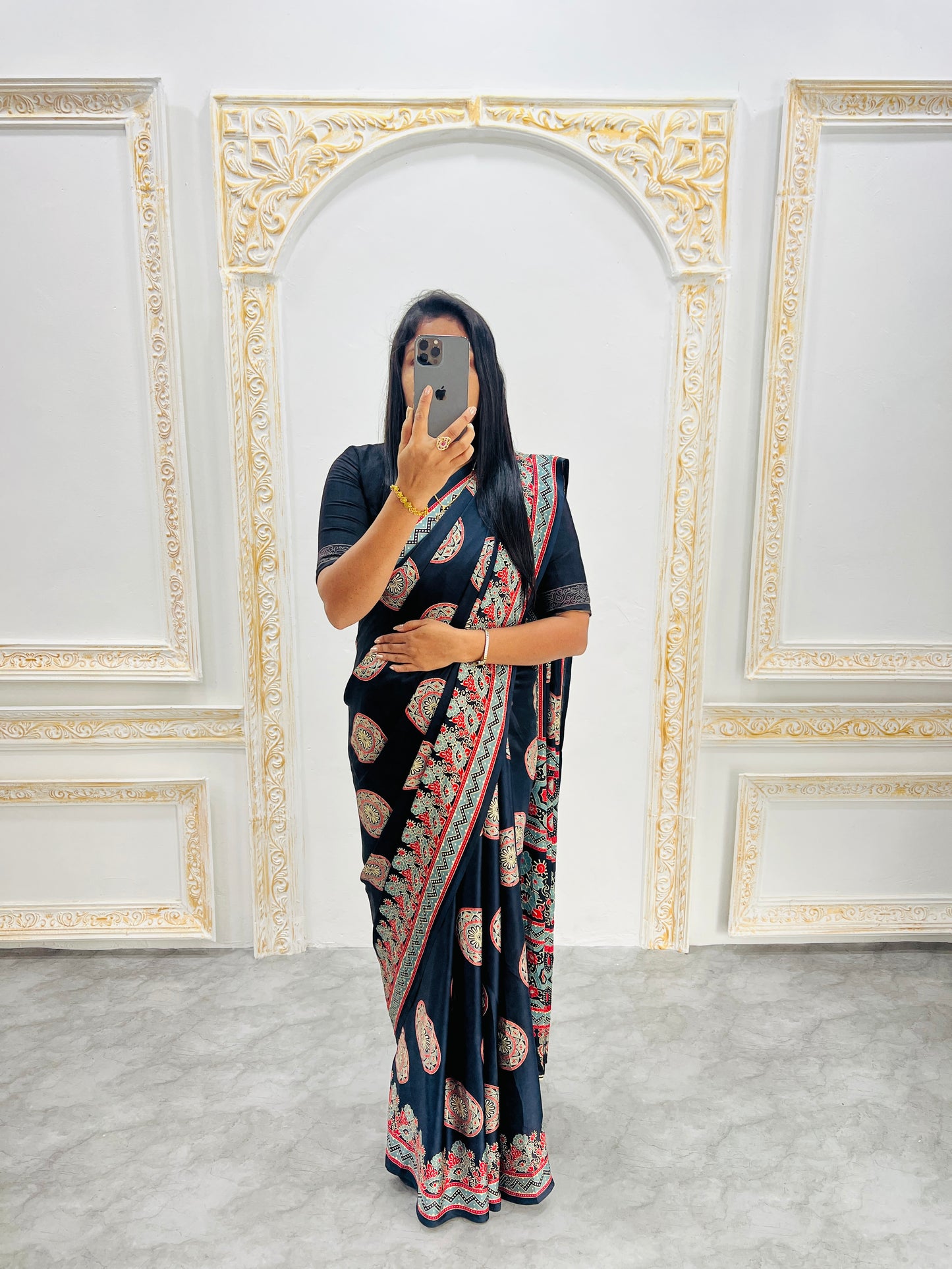 Catalog Designer Saree.