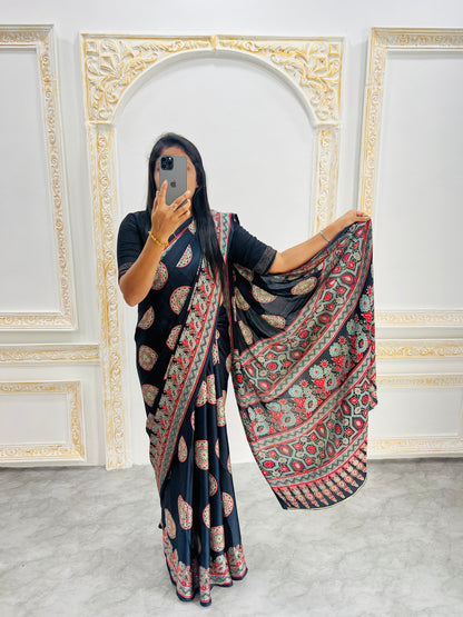 Catalog Designer Saree.