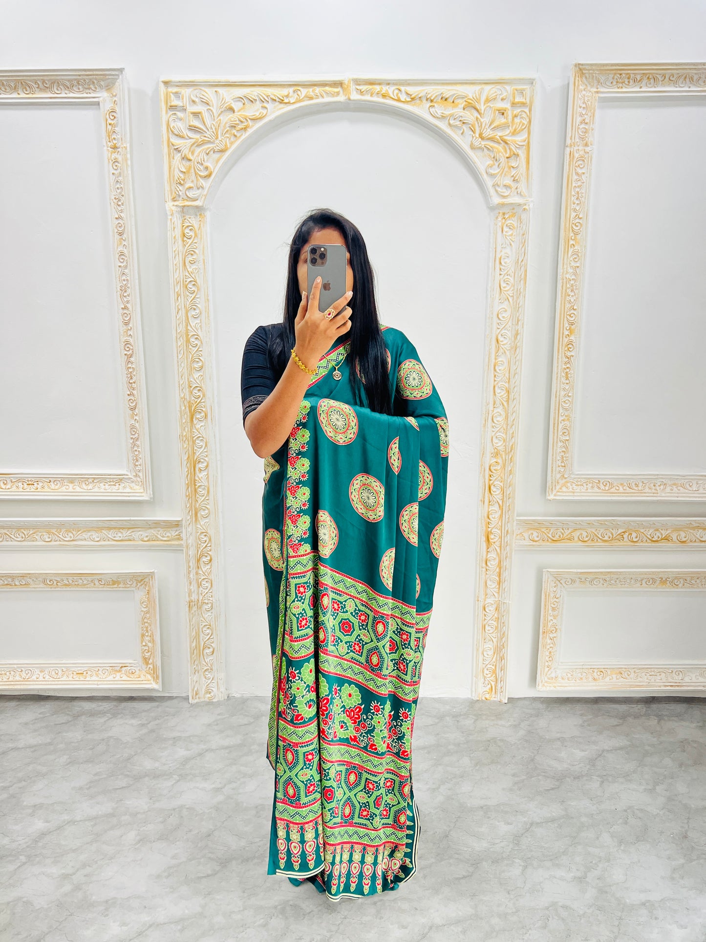 Catalog Designer Saree.