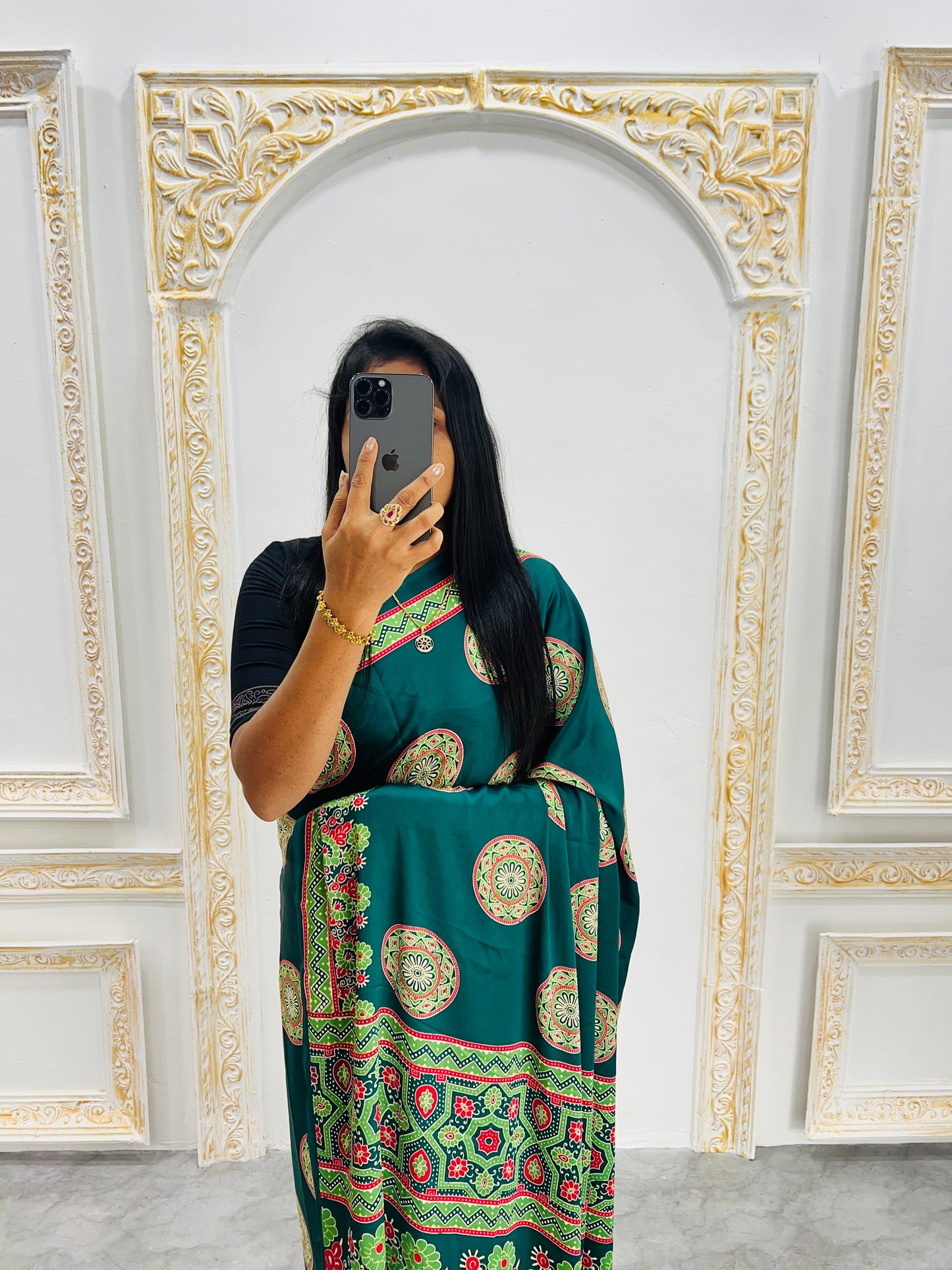 Catalog Designer Saree.