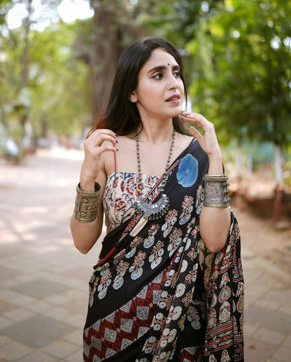 Catalog Designer Saree.