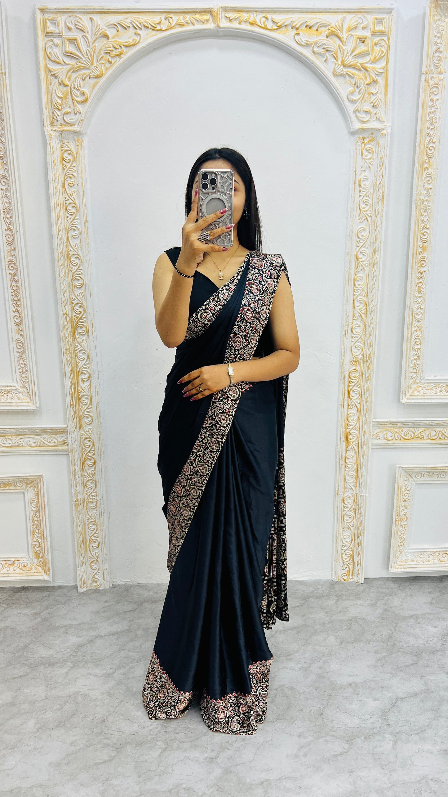 Catalog Designer Saree.
