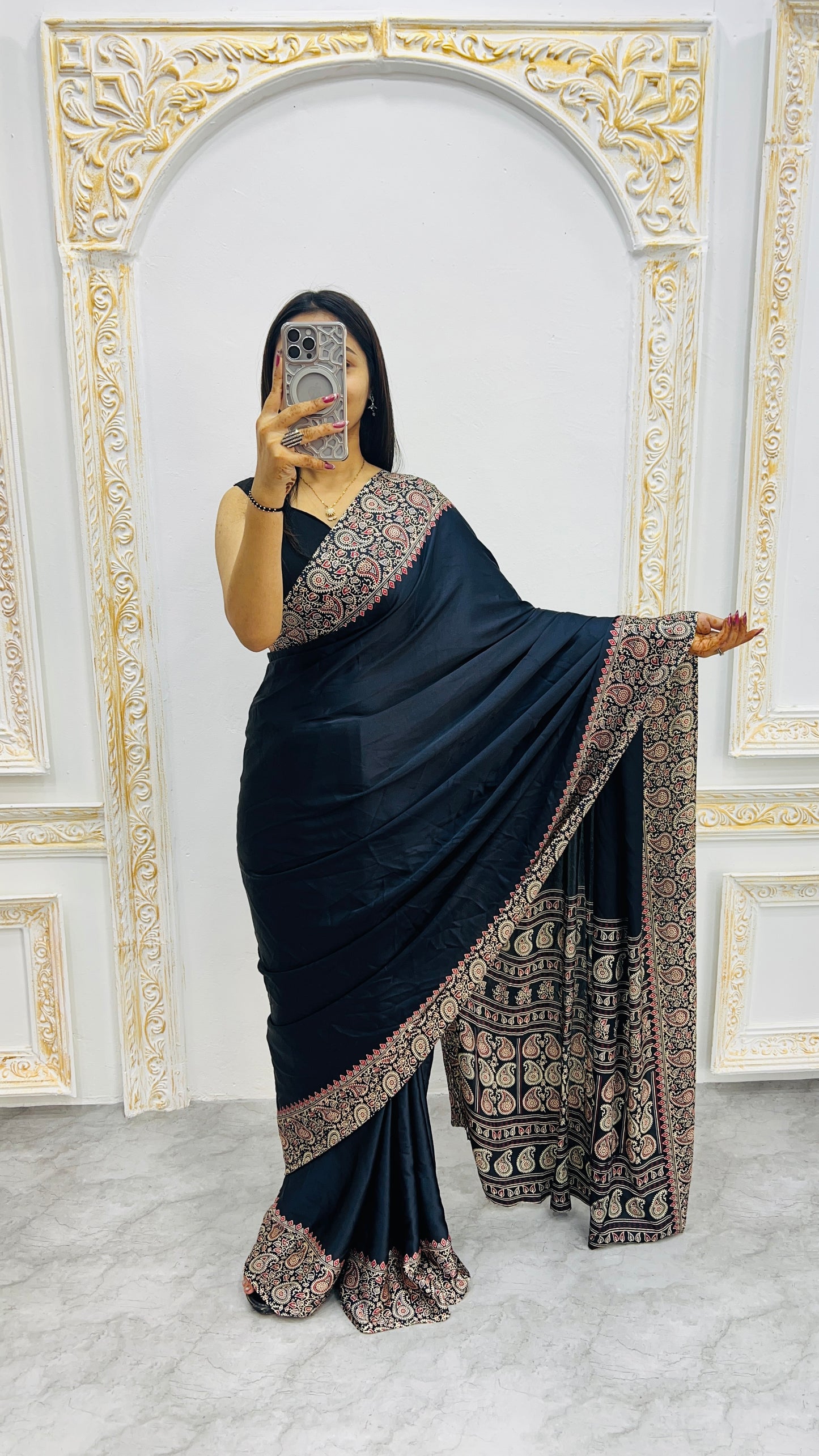 Catalog Designer Saree.