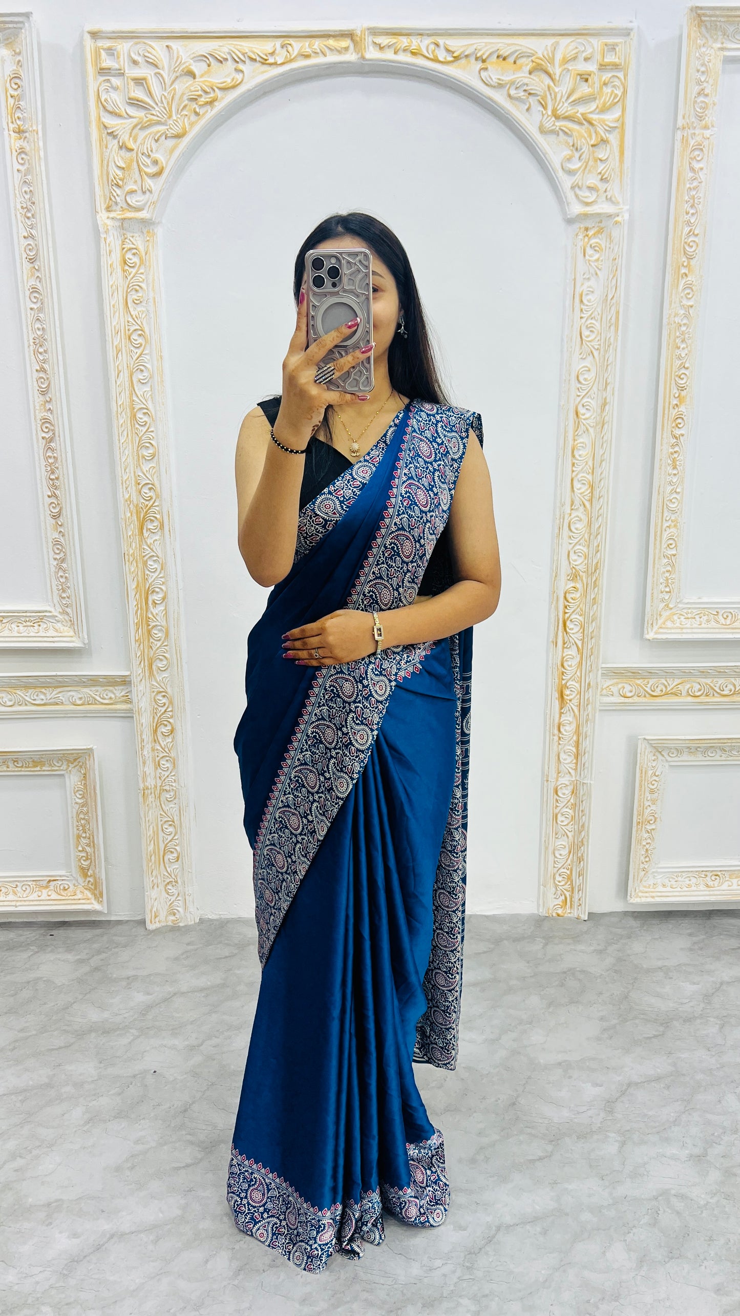 Catalog Designer Saree.