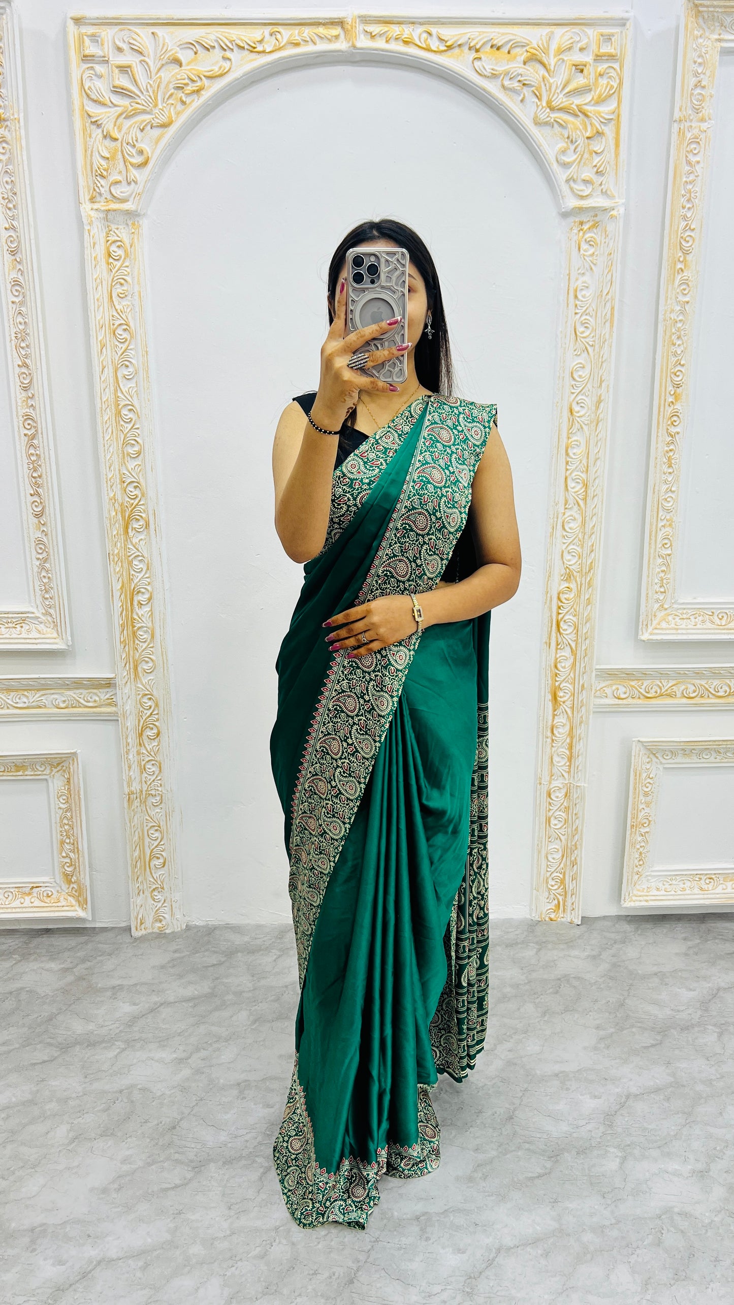 Catalog Designer Saree.