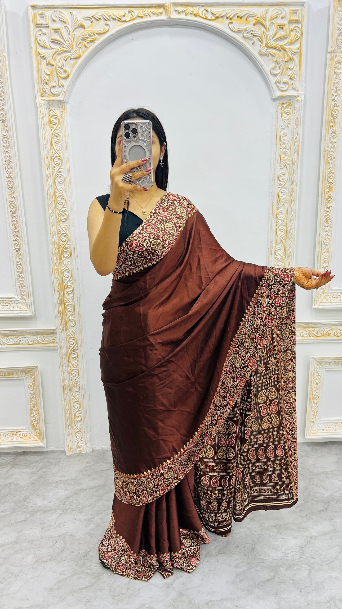 Catalog Designer Saree.